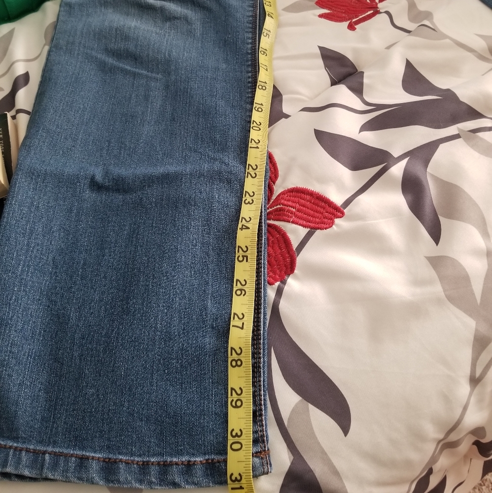 Jeans - Picture 5 of 6